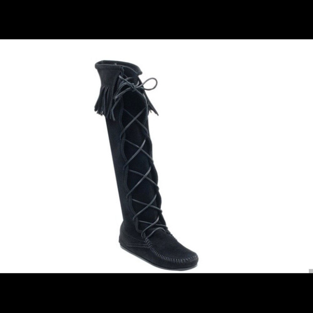 Minnetonka Lace Up Boot.